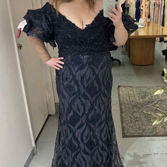 Elegant Deep Blue Evening Dress Plus Size - Picture 2 of 7